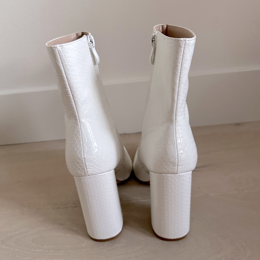 Plt White Croc Booties - image 7